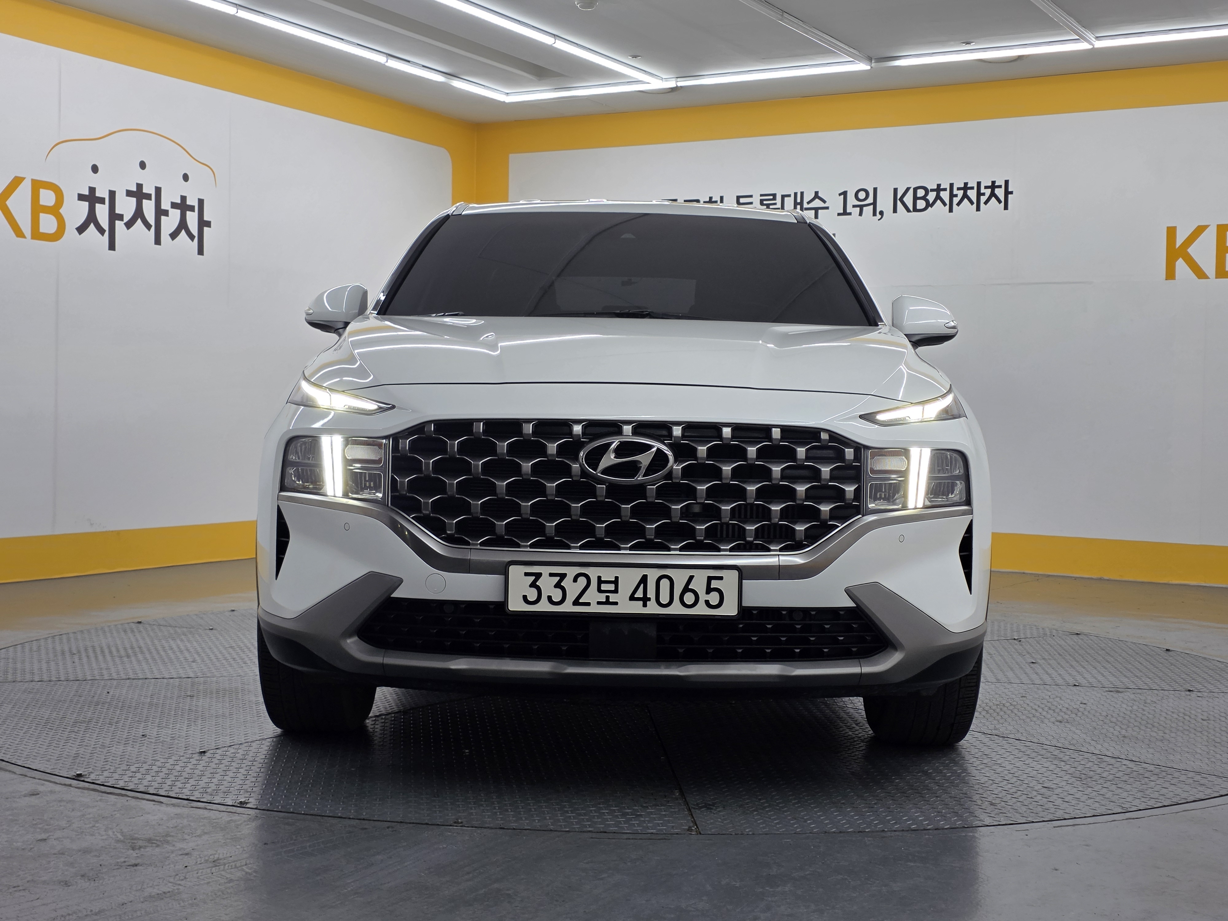 Hyundai Santafe 2022 — inspection photo 1