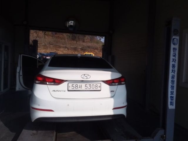 Hyundai AVANTE 2017 — inspection photo 2