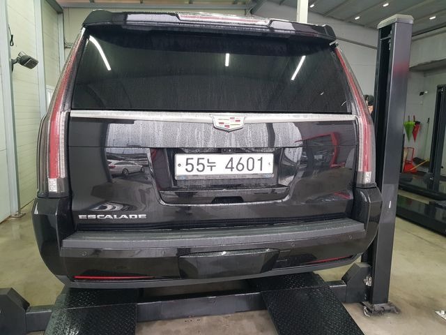 Cadillac Escalade 2017 — inspection photo 2