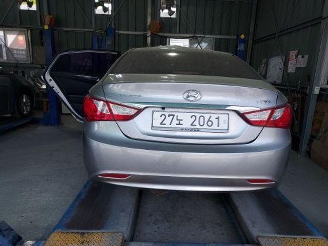 Hyundai Sonata 2010 — inspection photo 2