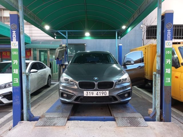 BMW 2-Series 2015 — inspection photo 1