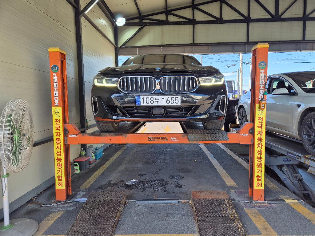 BMW Gran Turismo 2023 — inspection photo 1