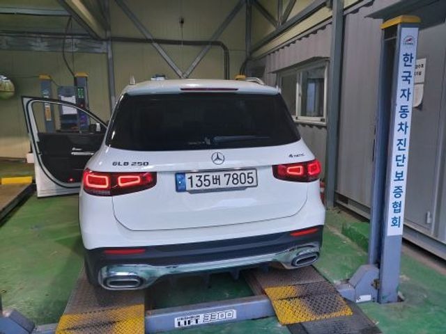 Mercedes-Benz GLB-Class 2022 — inspection photo 2