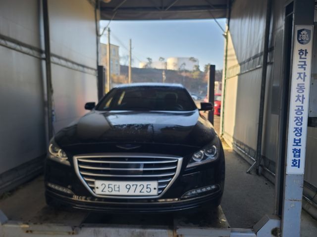 Hyundai Genesis 2015 — inspection photo 1