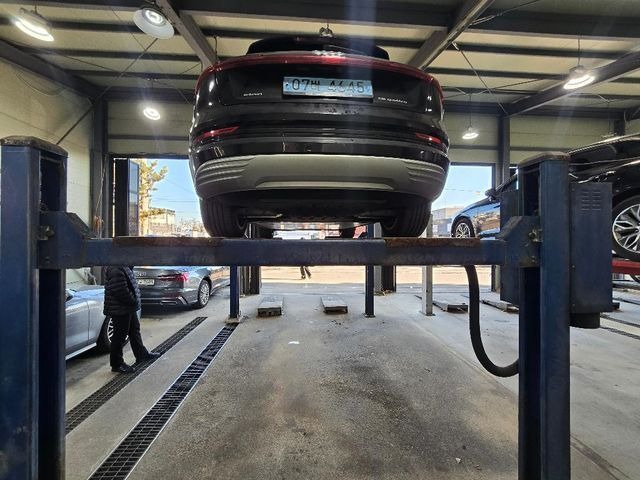 Audi e-tron 2022 — inspection photo 2