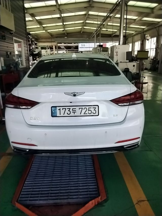 Genesis G80 2017 — inspection photo 2