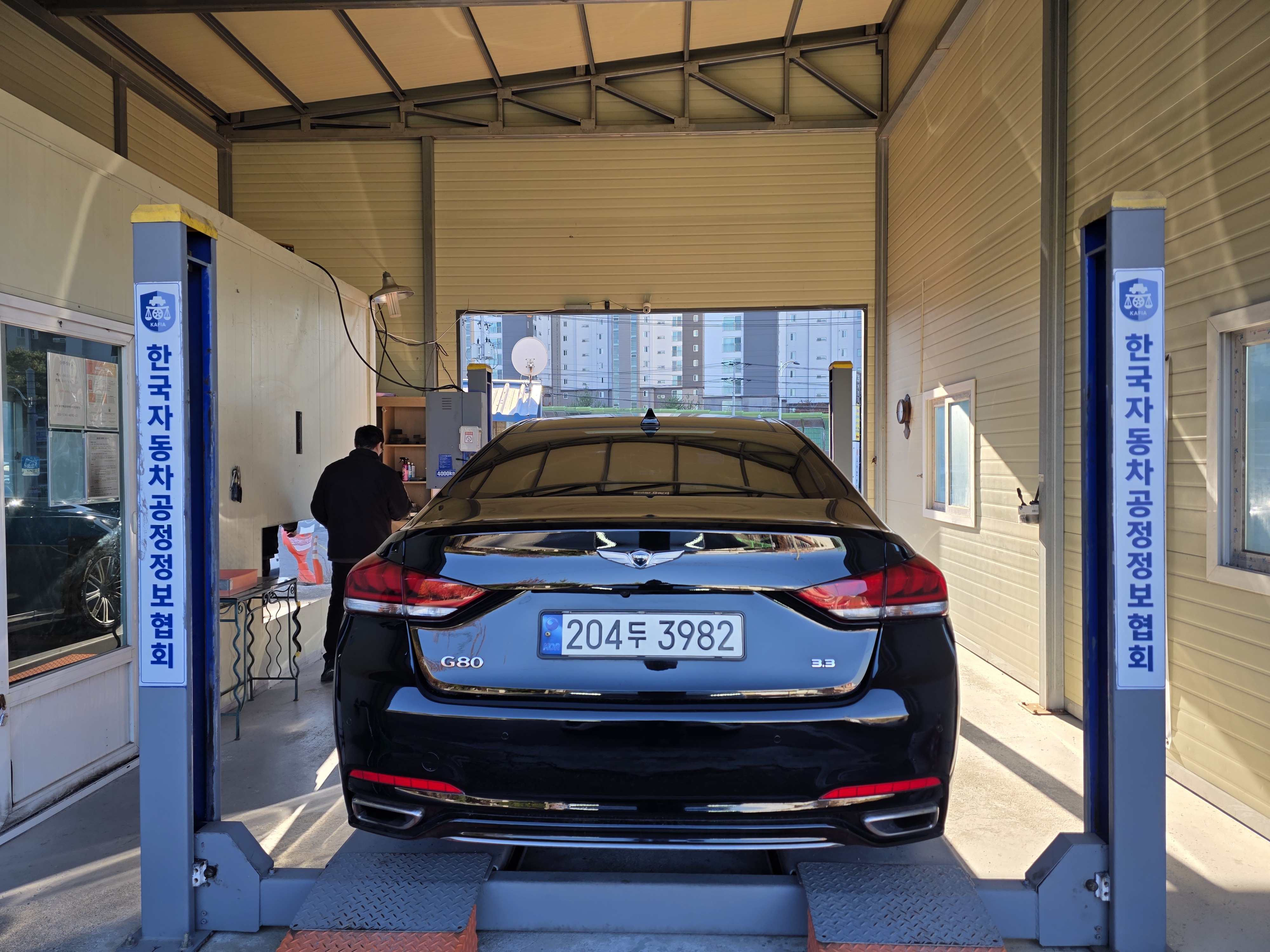 Genesis G80 2017 — inspection photo 2