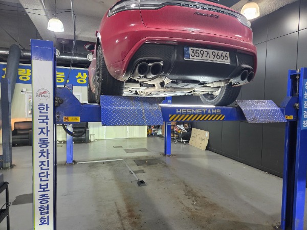 Porsche Macan 2022 — inspection photo 2