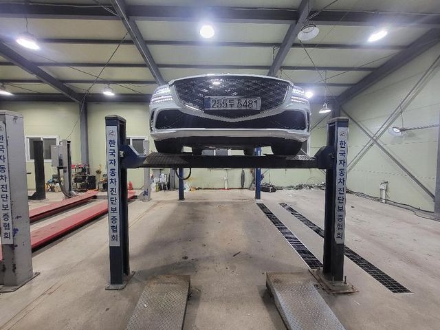 Genesis G80 2025 — inspection photo 1