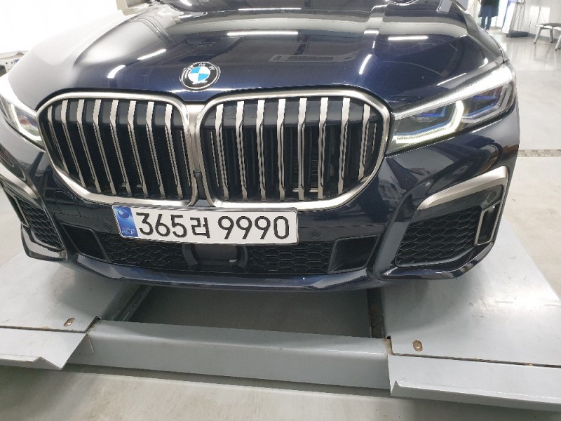 BMW 7-Series 2022 — inspection photo 1
