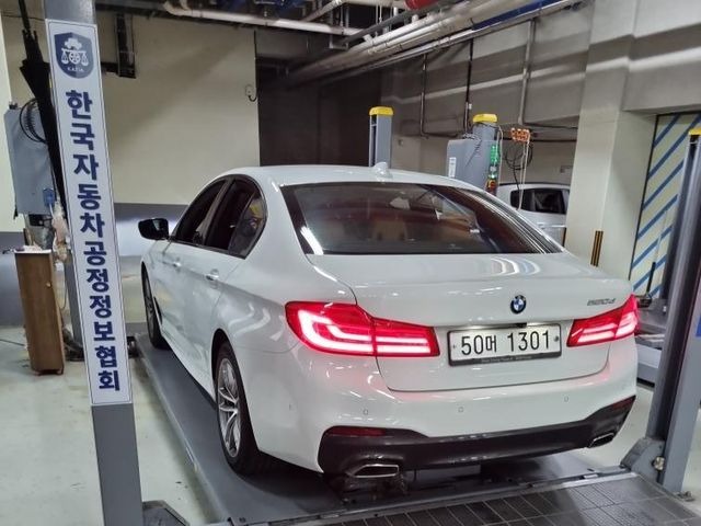 BMW 5-Series 2017 — inspection photo 2