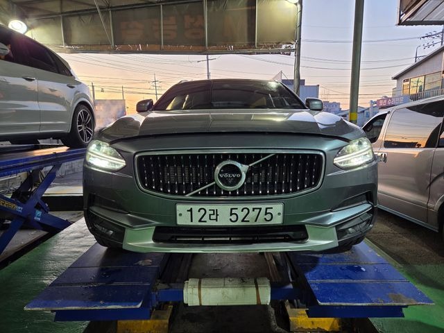 Volvo V90 2019 — inspection photo 1
