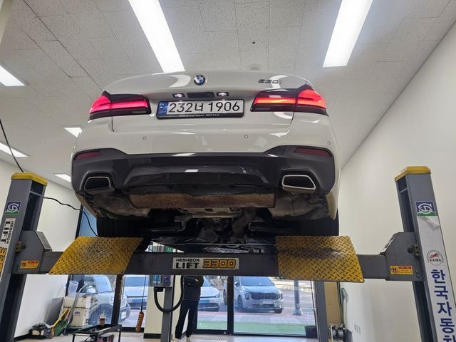 BMW 5-Series 2022 — inspection photo 2