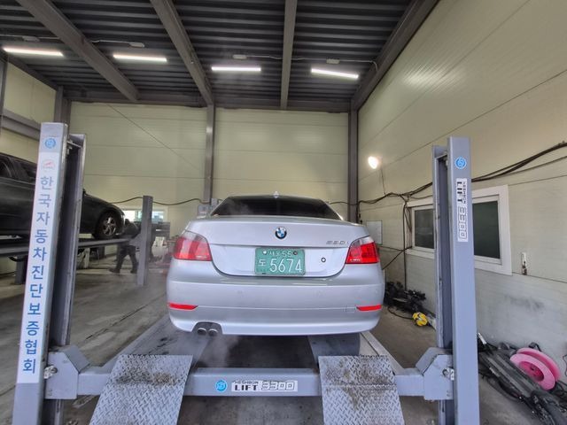 BMW 5-Series 2004 — inspection photo 2