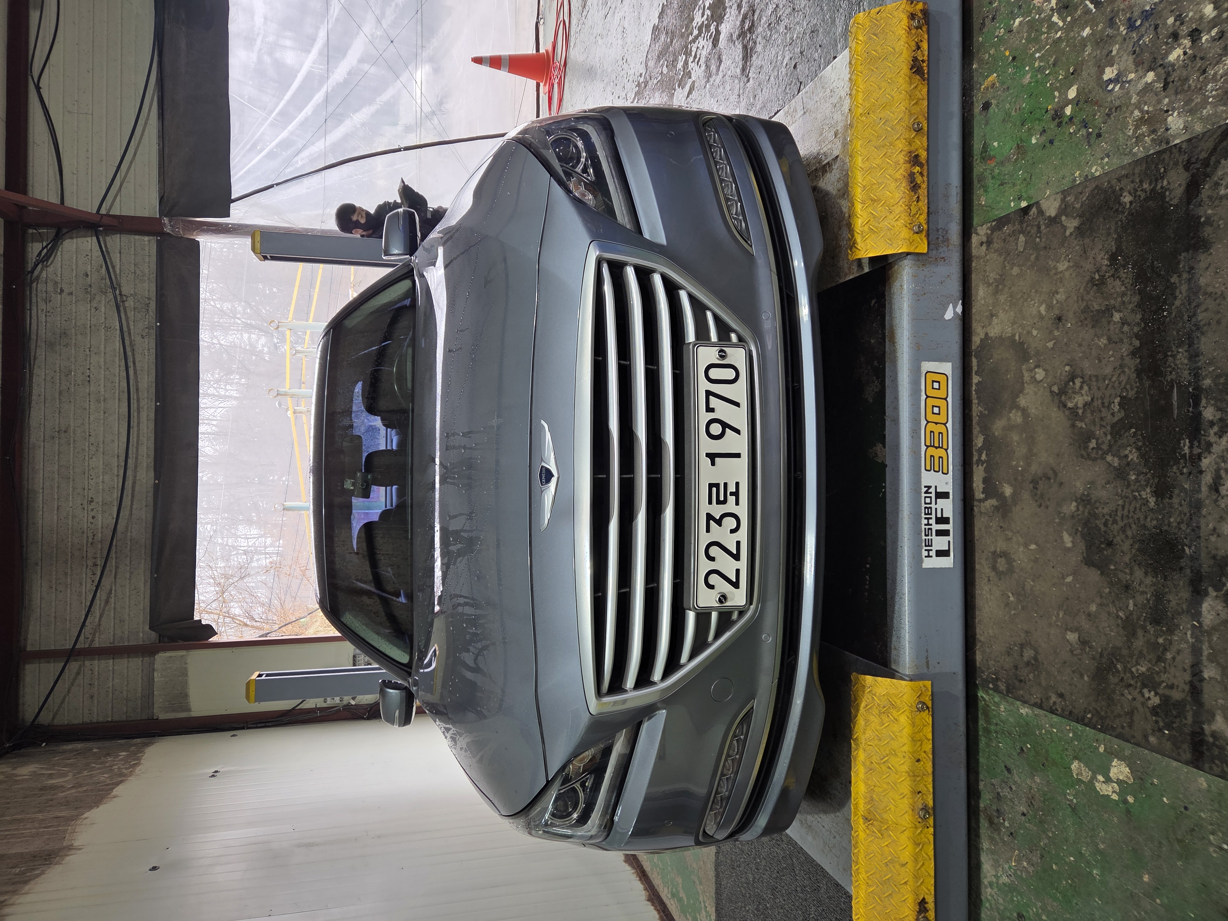 Hyundai Genesis 2016 — inspection photo 1