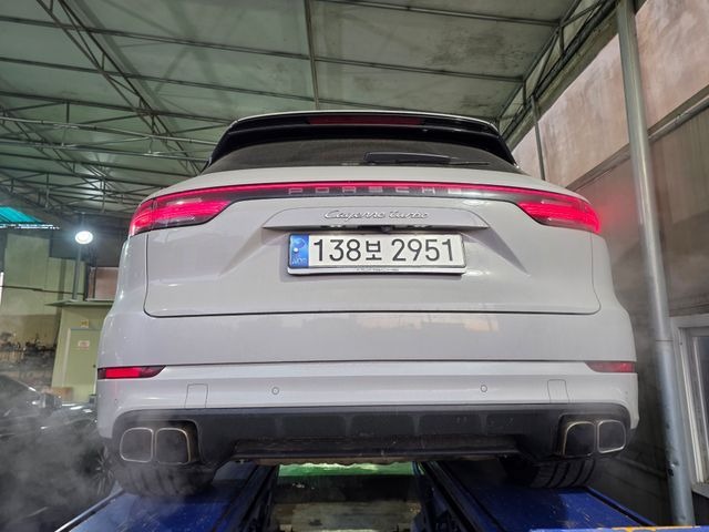 Porsche Cayenne 2022 — inspection photo 2