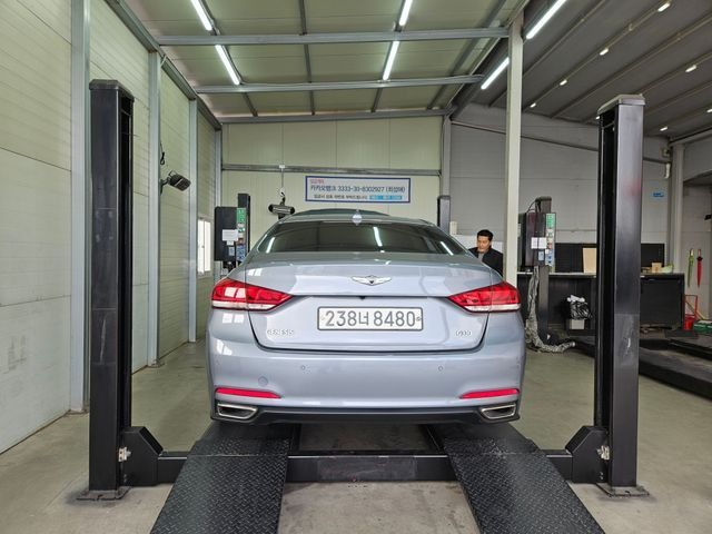 Hyundai Genesis 2016 — inspection photo 2