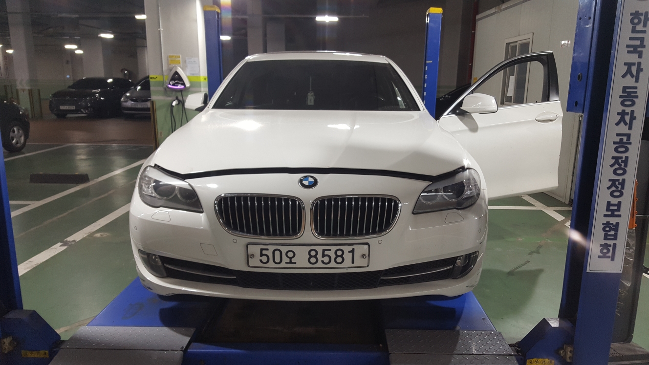 BMW 5-Series 2012 — inspection photo 1
