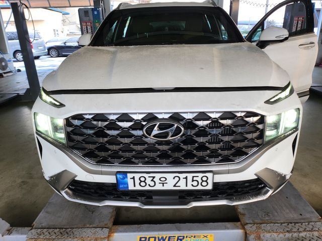 Hyundai Santafe 2023 — inspection photo 1