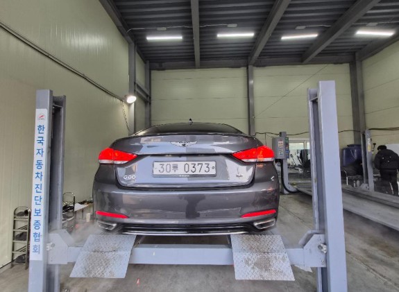 Genesis G80 2017 — inspection photo 2