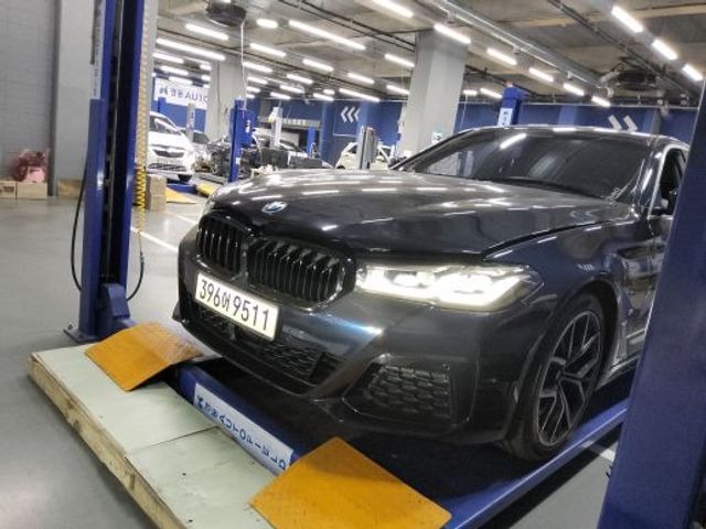 BMW 5-Series 2021 — inspection photo 1