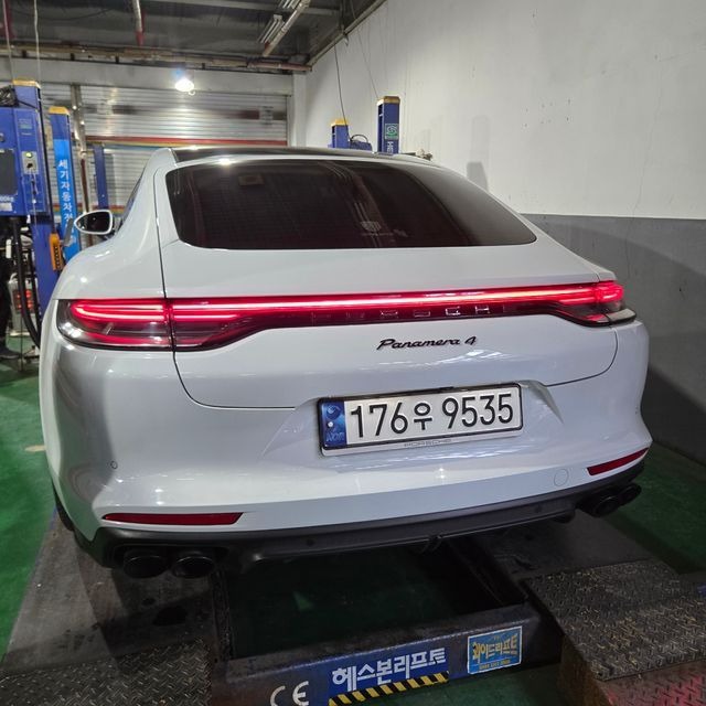 Porsche Panamera 2023 — inspection photo 2
