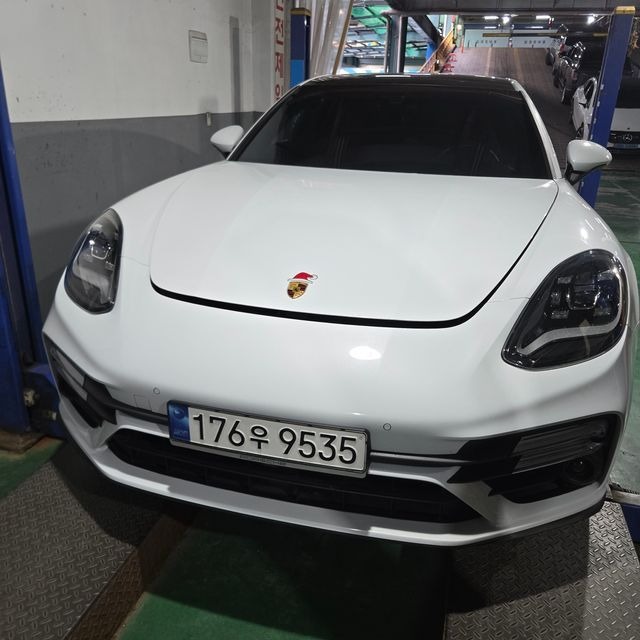 Porsche Panamera 2023 — inspection photo 1