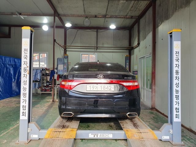 Hyundai Grandeur 2015 — inspection photo 2