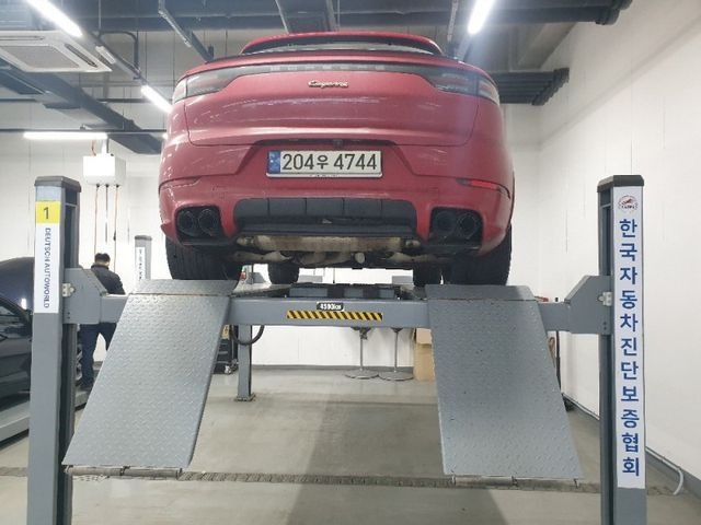 Porsche Cayenne 2021 — inspection photo 2
