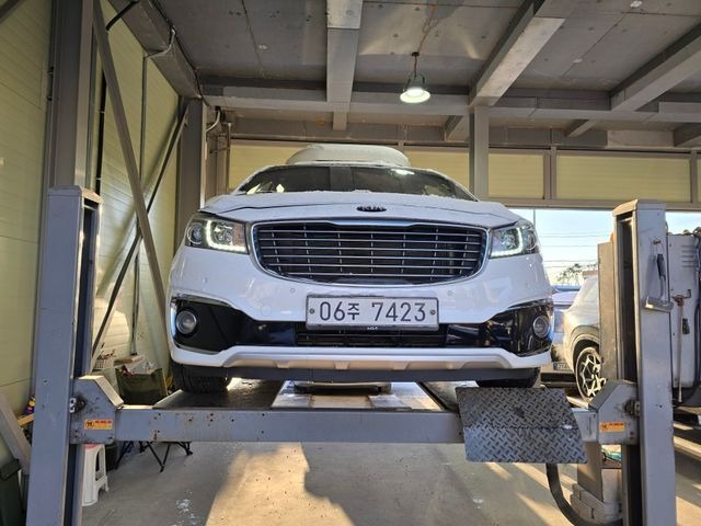Kia Canival 2018 — inspection photo 1