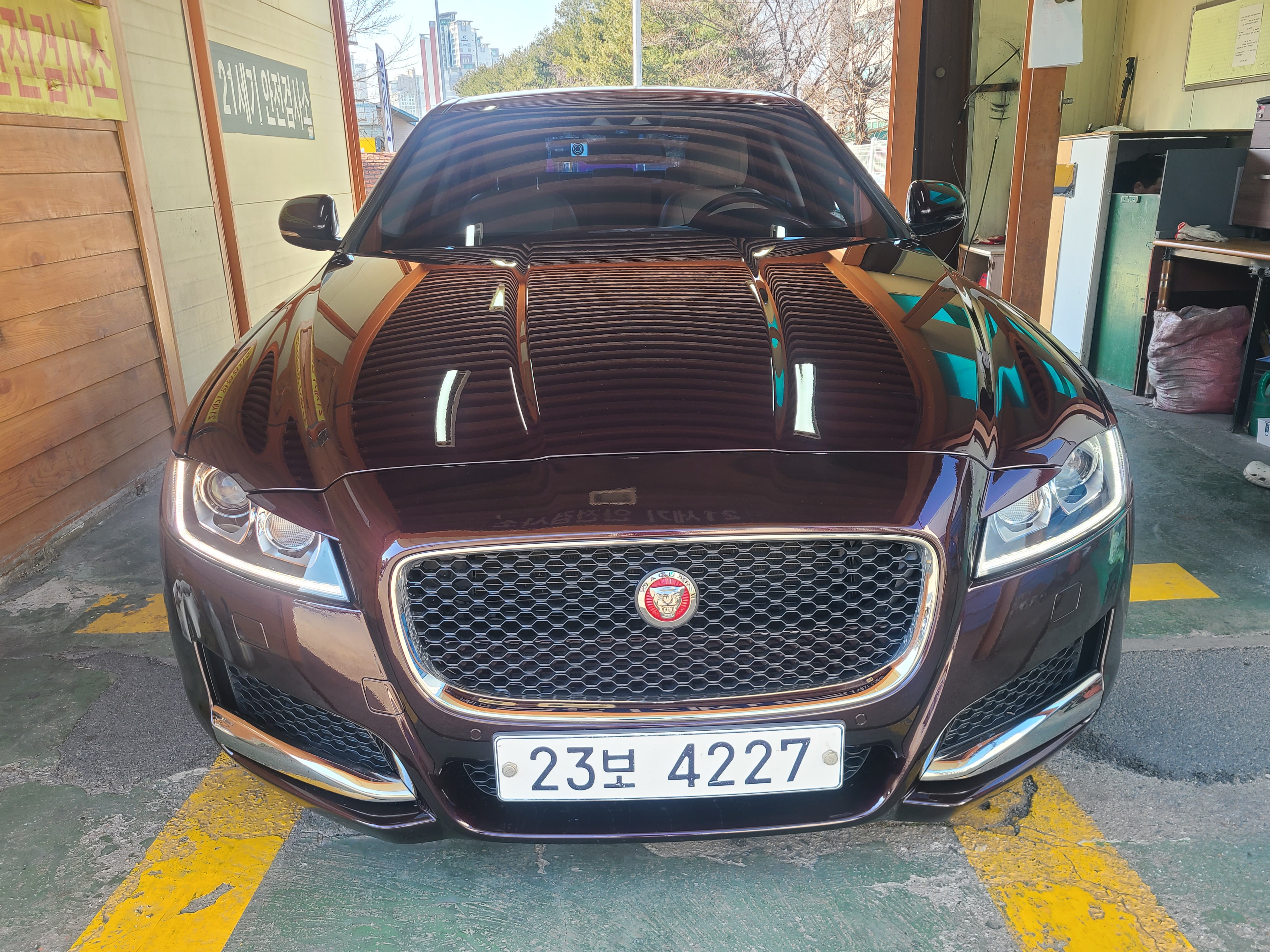 Jaguar XF 2017 — inspection photo 1