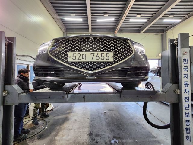 Genesis G90 2019 — inspection photo 1