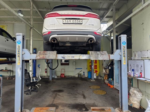 Lincoln MKC 2016 — inspection photo 2