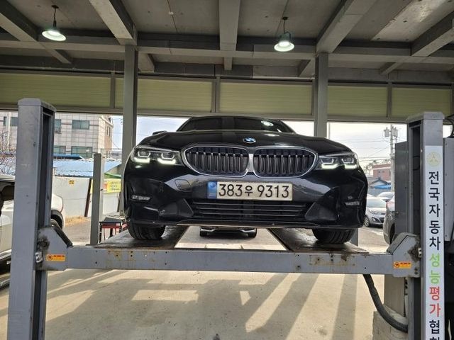 BMW 3-Series 2022 — inspection photo 1