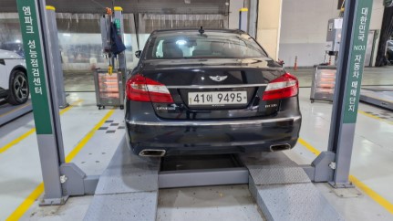 Hyundai Genesis 2014 — inspection photo 2
