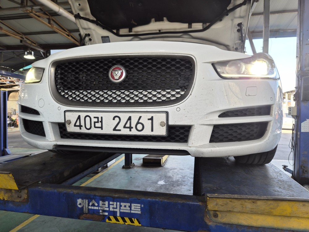 Jaguar XE 2017 — inspection photo 1