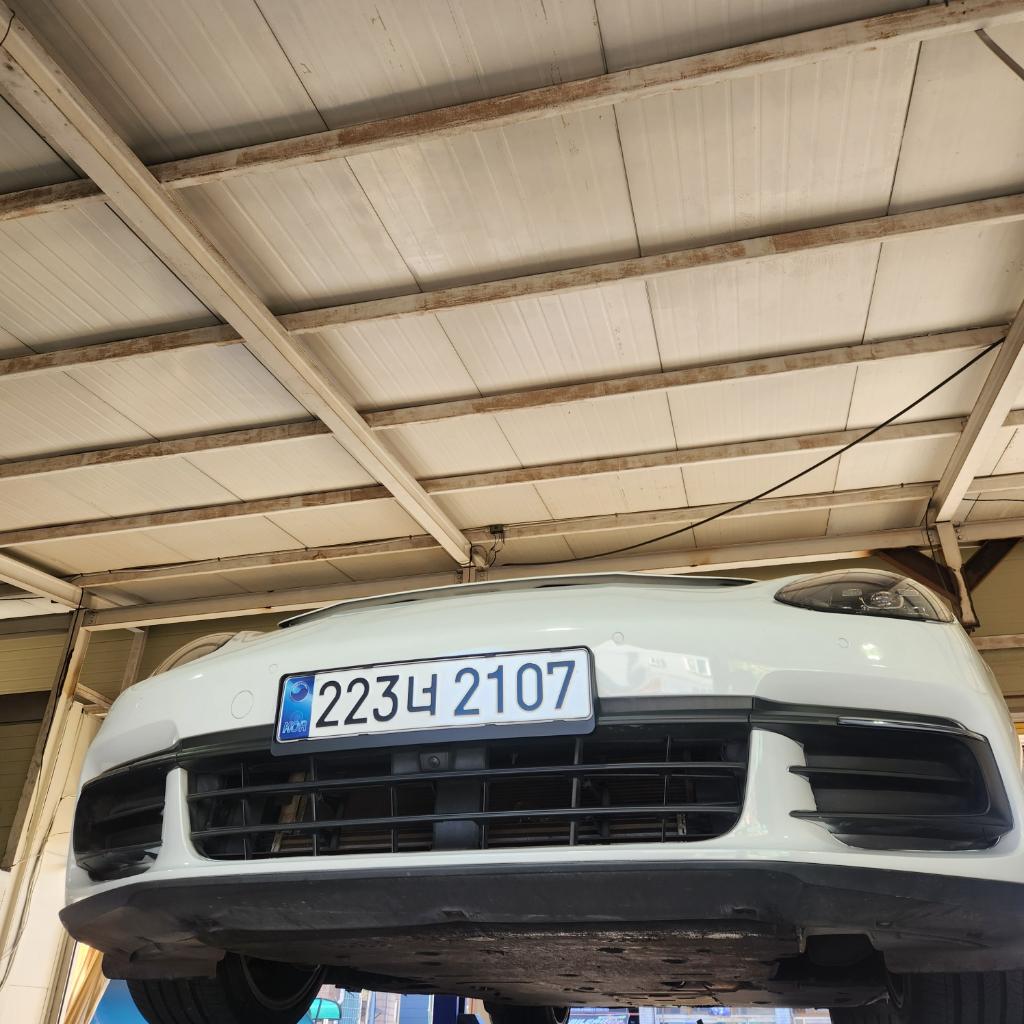 Porsche Panamera 2018 — inspection photo 1