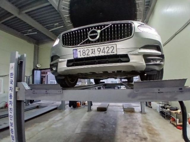Volvo V90 2017 — inspection photo 1