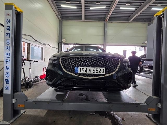 Genesis GV70 2023 — inspection photo 1