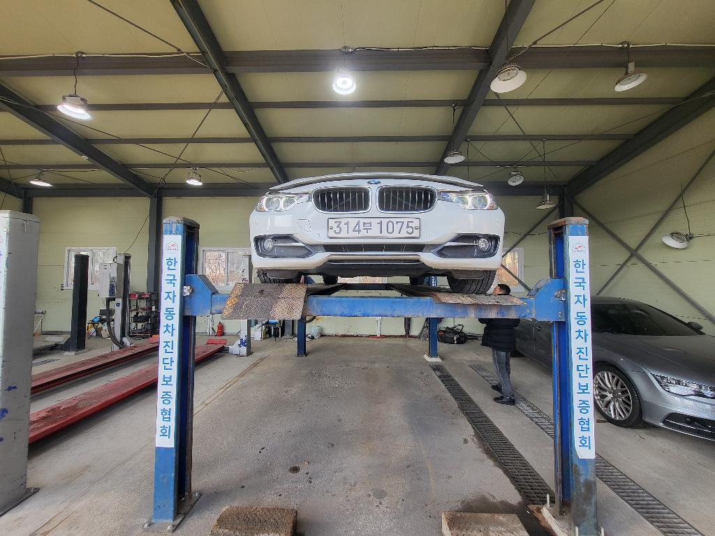BMW 3-Series 2015 — inspection photo 1