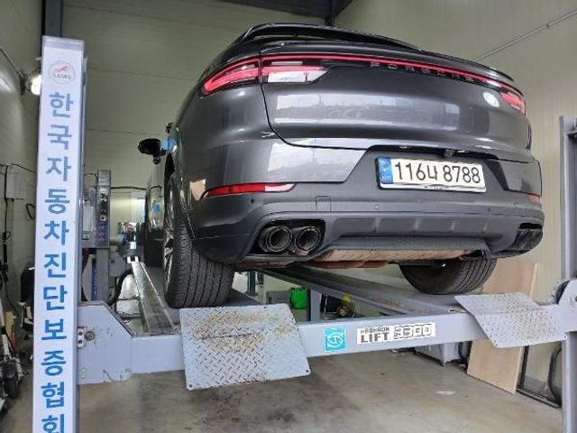 Porsche Cayenne 2022 — inspection photo 2