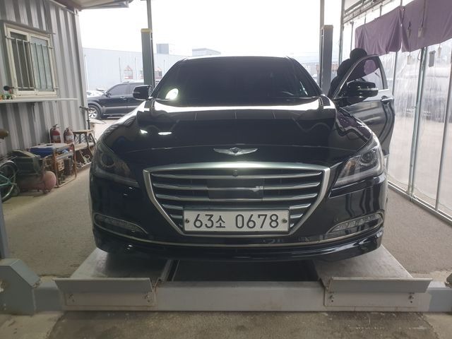 Hyundai Genesis 2016 — inspection photo 1