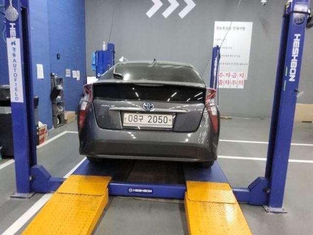 Toyota Prius 2018 — inspection photo 2