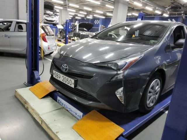 Toyota Prius 2018 — inspection photo 1