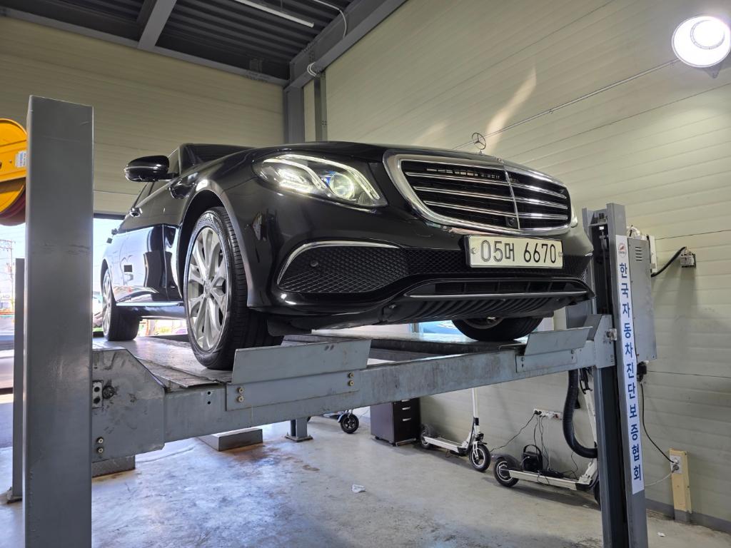 Mercedes-Benz E-Class 2018 — inspection photo 1