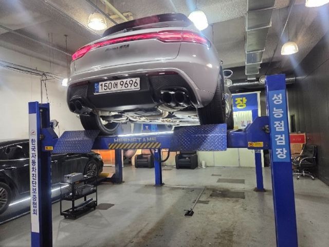 Porsche Macan 2023 — inspection photo 2