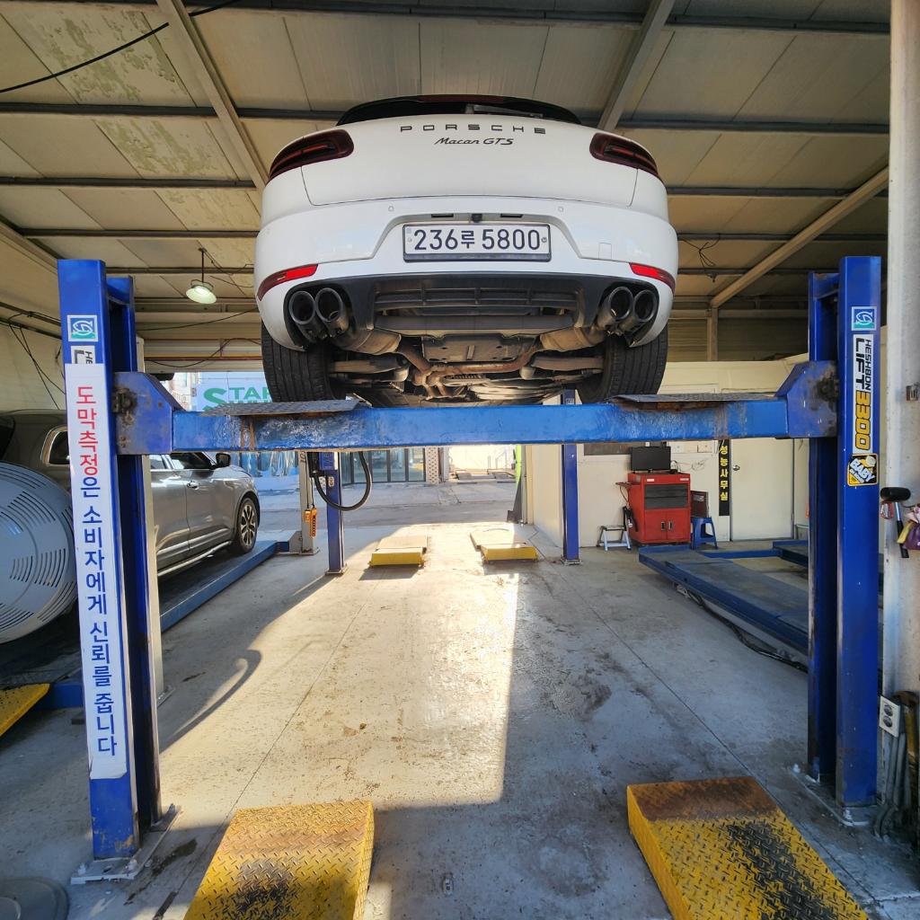 Porsche Macan 2018 — inspection photo 2
