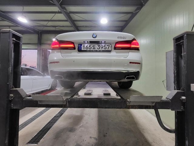 BMW 5-Series 2023 — inspection photo 2