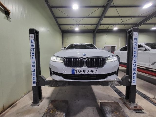 BMW 5-Series 2023 — inspection photo 1
