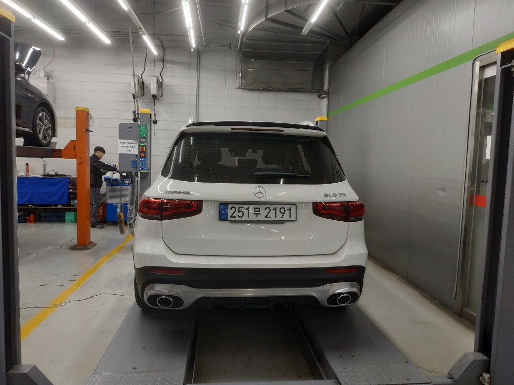 Mercedes-Benz GLB-Class 2023 — inspection photo 2